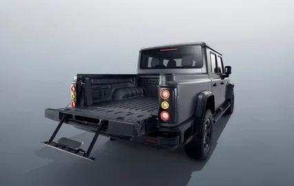 Car image 11