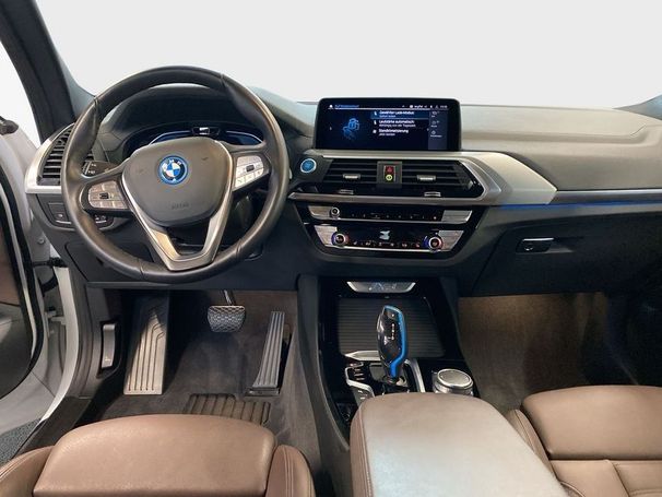 BMW iX3 210 kW image number 20