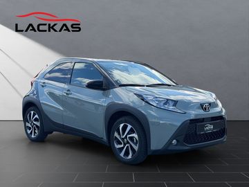 Car image 2