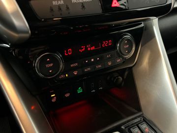 Car image 36