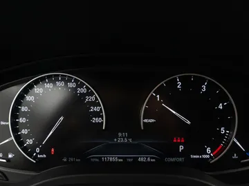 Car image 37