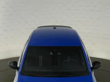 Car image 34