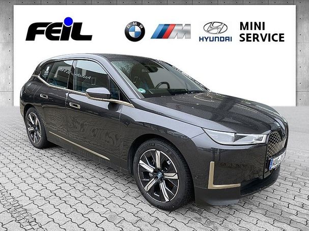 BMW iX xDrive40 240 kW image number 2