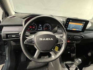 Car image 26