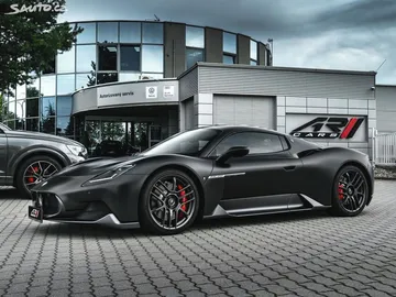 Car image 24