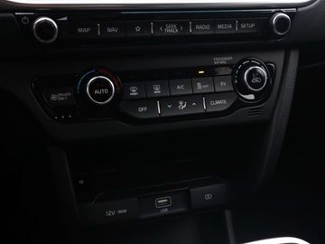 Car image 37