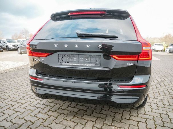 Volvo XC60 B4 Momentum 145 kW image number 6