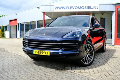 Car image 1