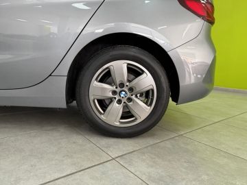 Car image 35