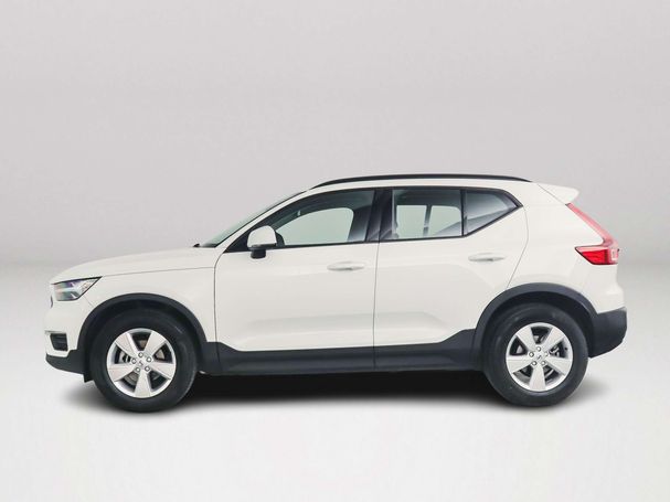 Volvo XC40 T2 Momentum 95 kW image number 4