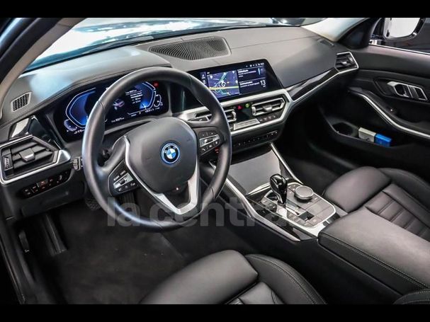 BMW 320 150 kW image number 7