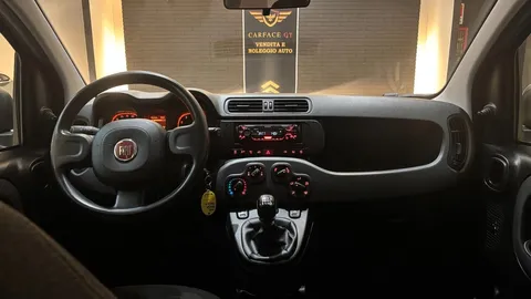 Car image 15