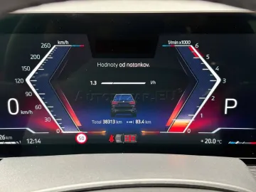 Car image 30