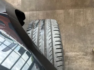 Car image 47