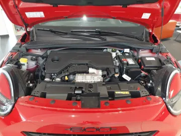 Car image 20