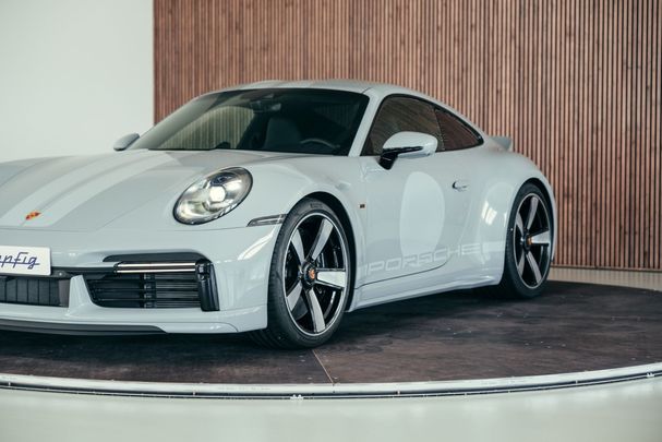 Porsche 992 Sport Classic 405 kW image number 11