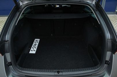 Car image 36