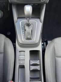 Car image 35