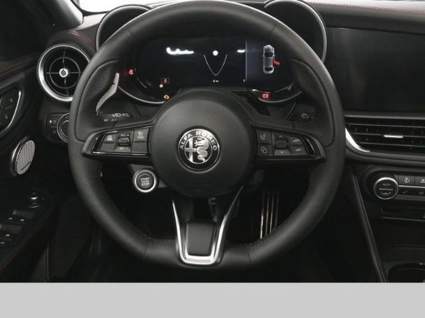 Alfa Romeo Giulia 2.0 Turbo 16V 206 kW image number 17