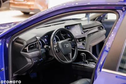 Car image 40