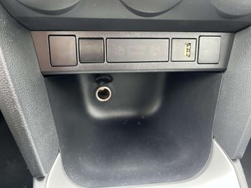 Car image 31