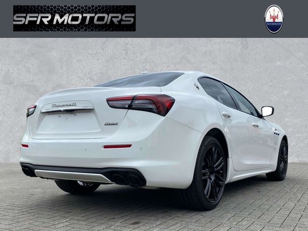 Maserati Ghibli 2.0 GT 243 kW image number 4