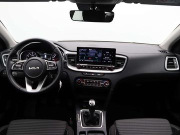 Car image 33