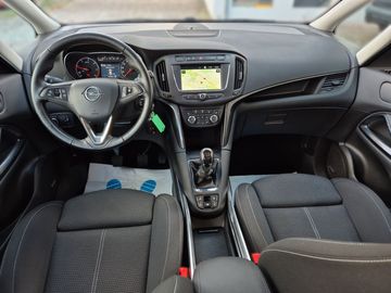 Car image 13