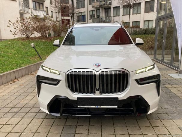 BMW X7 M xDrive 259 kW image number 3