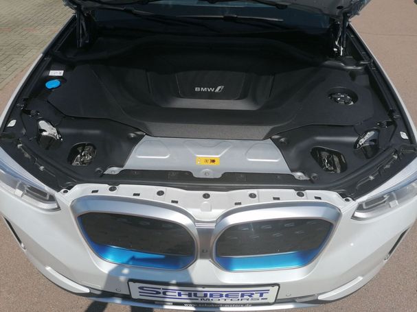 BMW iX3 Impressive 210 kW image number 14