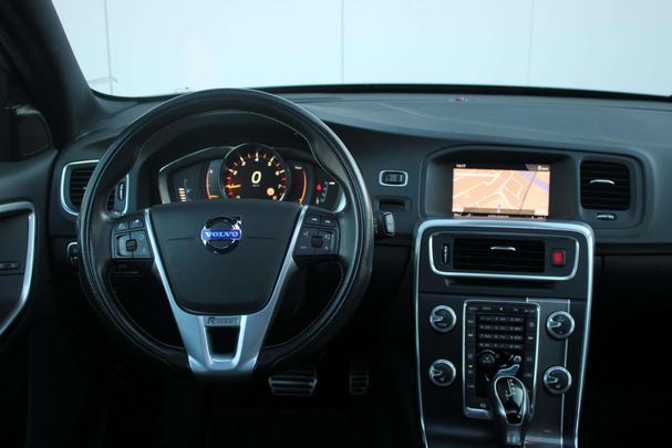 Volvo V60 T4 T6 140 kW image number 25