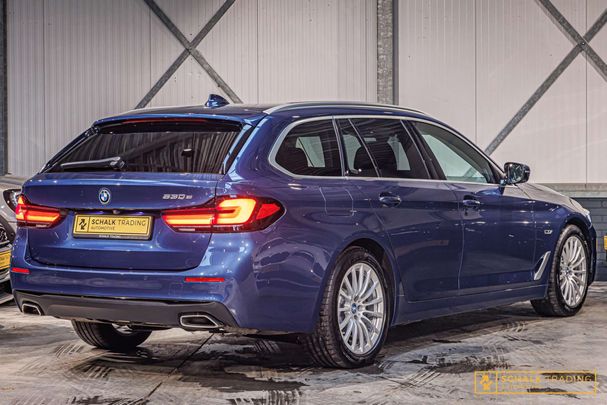 BMW 530 Touring 215 kW image number 2