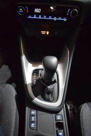 Car image 12