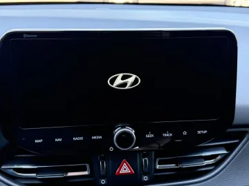 Car image 49