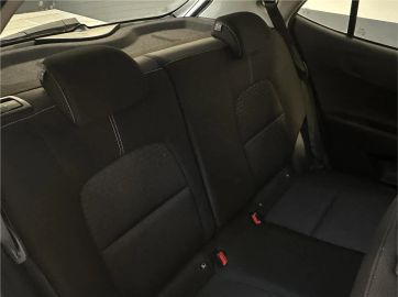 Car image 26
