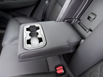 Car image 44
