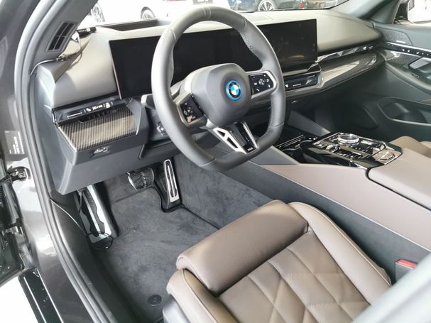 BMW i5 eDrive40 250 kW image number 7