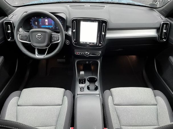 Volvo XC40 B3 Core 120 kW image number 7