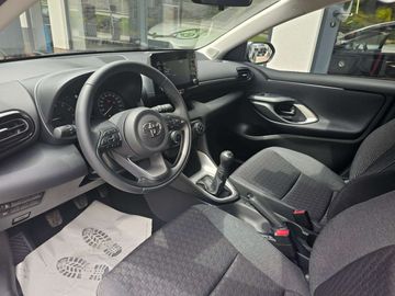 Car image 11