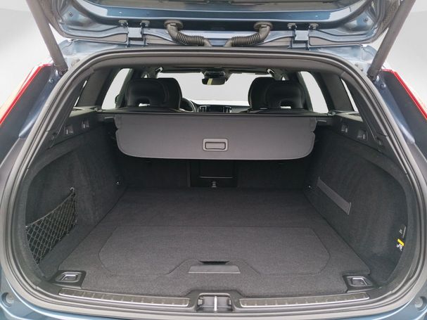 Volvo V60 D4 Momentum 140 kW image number 16