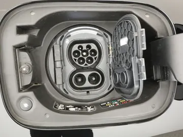 Car image 29
