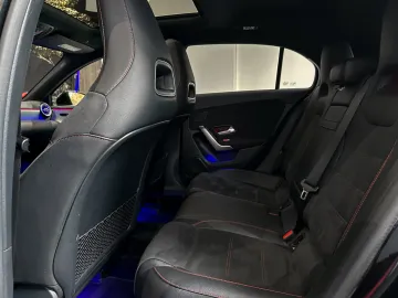 Car image 36
