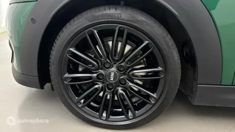 Car image 20