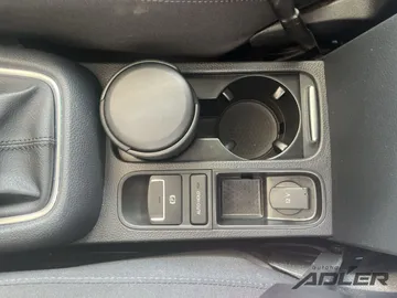 Car image 29