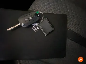 Car image 31