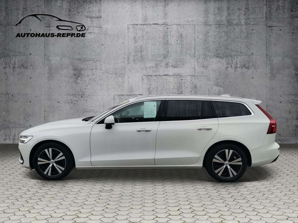 Volvo V60 D4 Momentum 140 kW image number 2