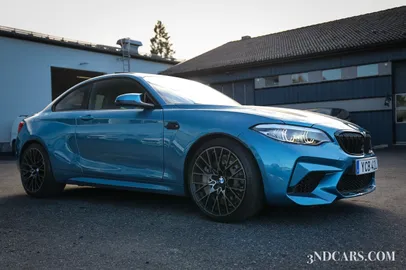 Car image 3