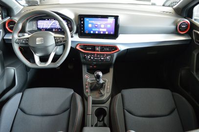 Car image 11