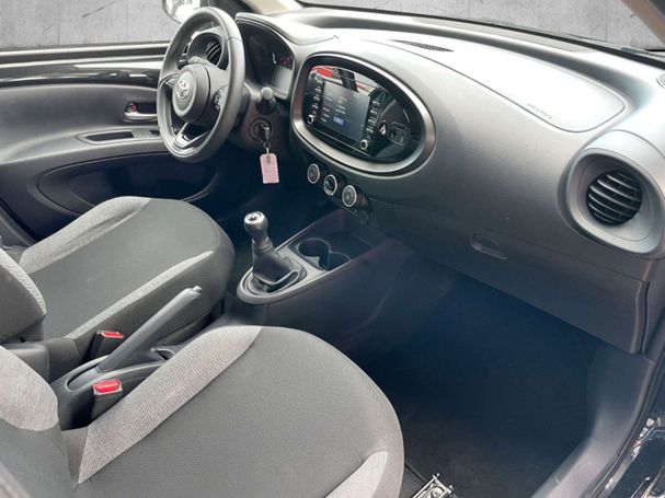 Toyota Aygo X 1.0 VVT-i 53 kW image number 9