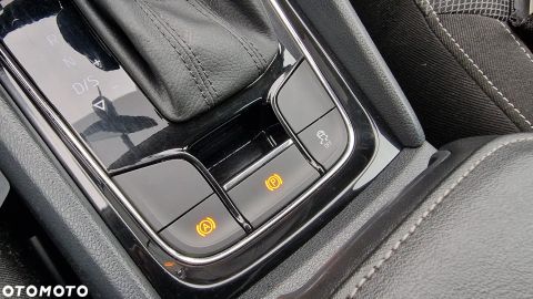 Car image 38